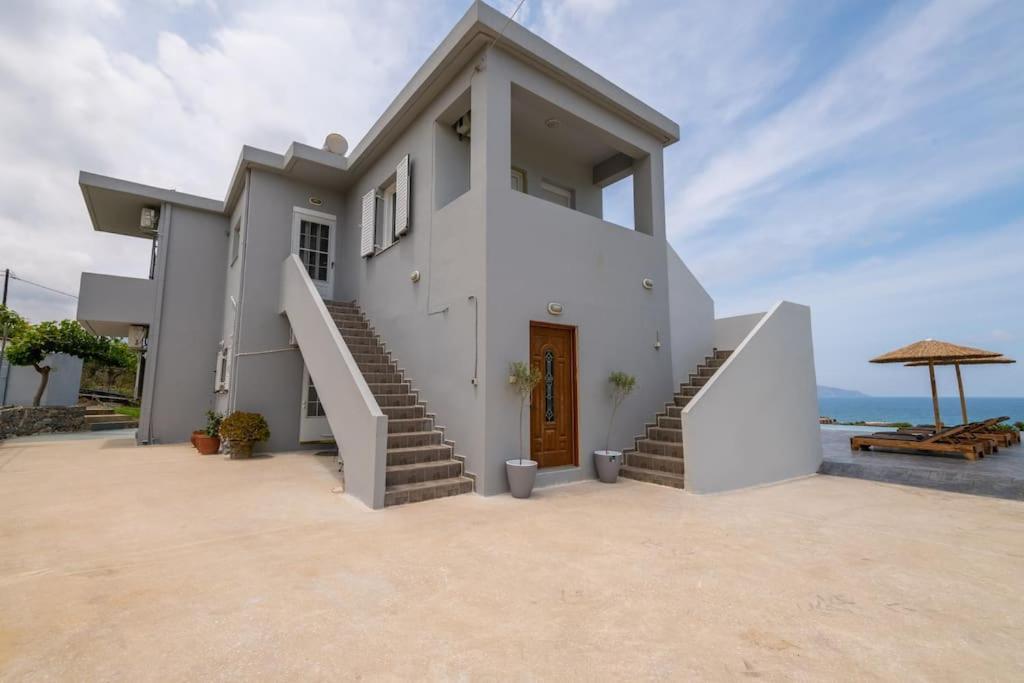 Blue Harmony Villa Dhramia ภายนอก รูปภาพ