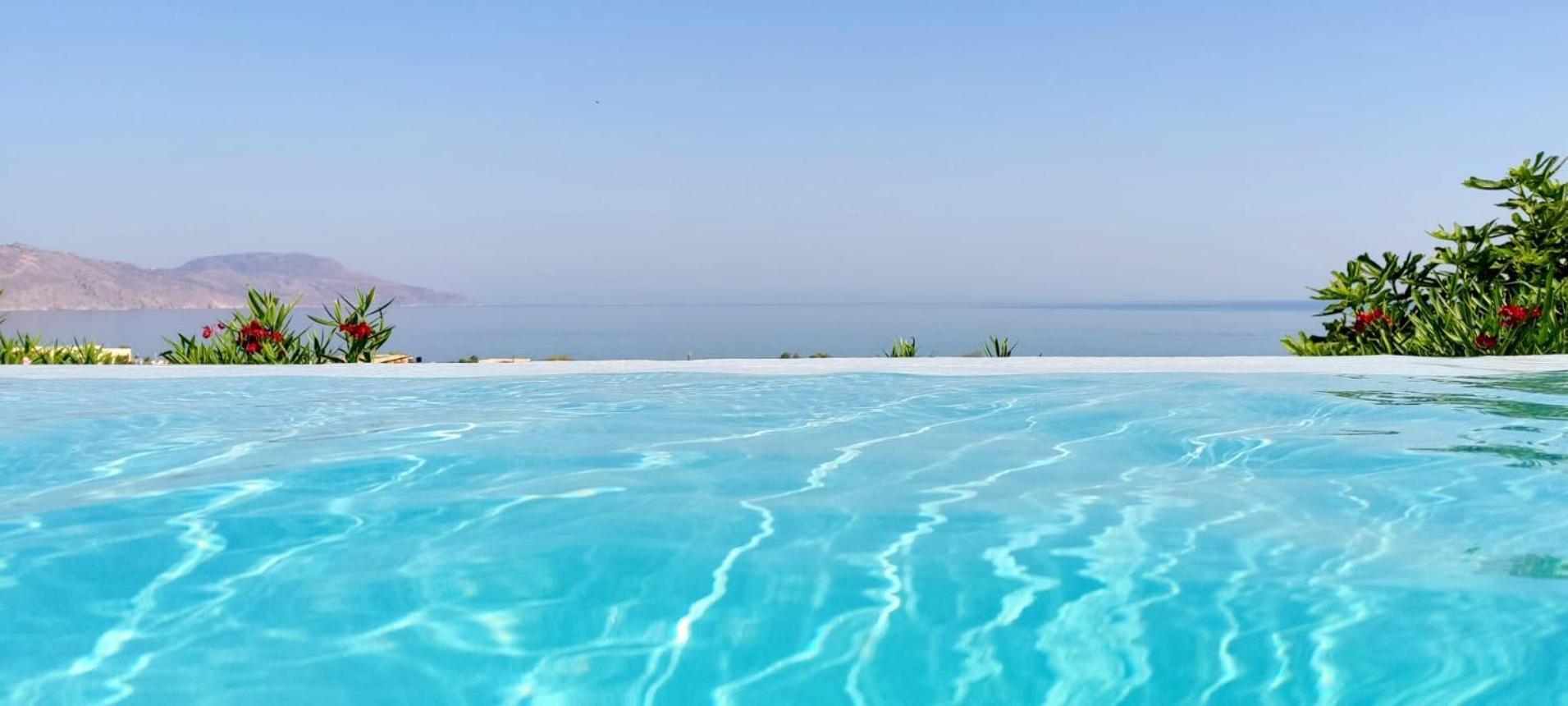 Blue Harmony Villa Dhramia ภายนอก รูปภาพ